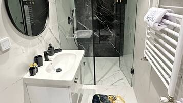 Apartemen, 1 kamar tidur, Boleh Merokok, balkon | Kamar mandi