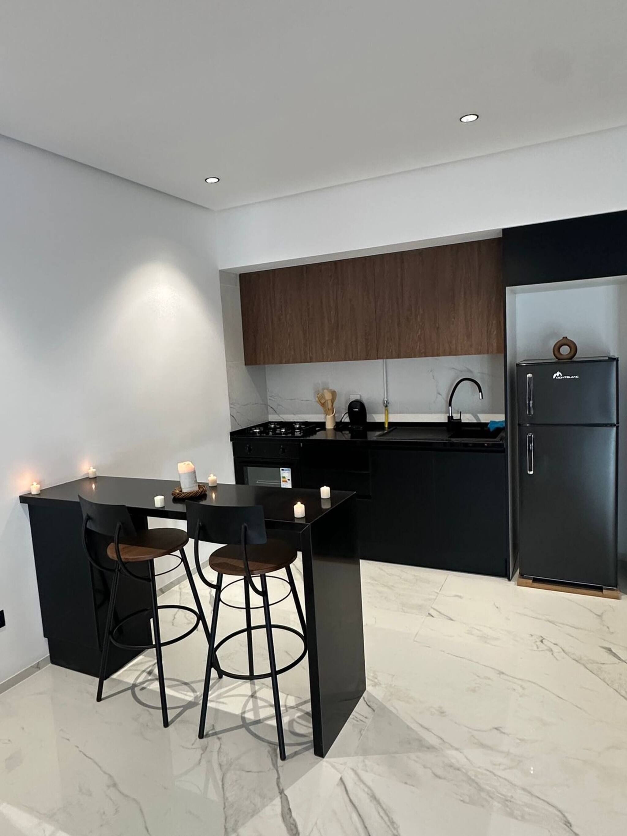 Apartment, 1 Bedroom, Smoking, Balcony | Interior