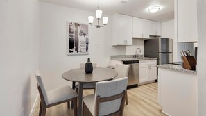 公寓 (2 Bedrooms) | 餐厅