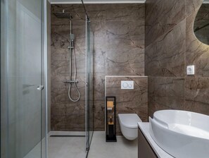Villa | Bathroom - Estate With Jacuzzi, Gym (Omis)