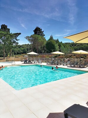 Cottage | Pool - Villa With Private Terrace & Shared Pool (Malansac)