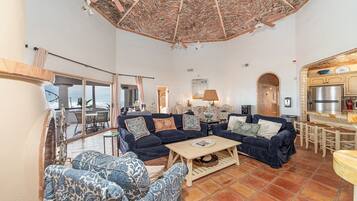 House, Multiple Beds, Balcony (Playa Sin Fin) | Living area