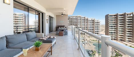 Chalet, Multiple Beds, Balcony, Ocean View (Las Palomas Resort Cristal 803) | Outdoor dining