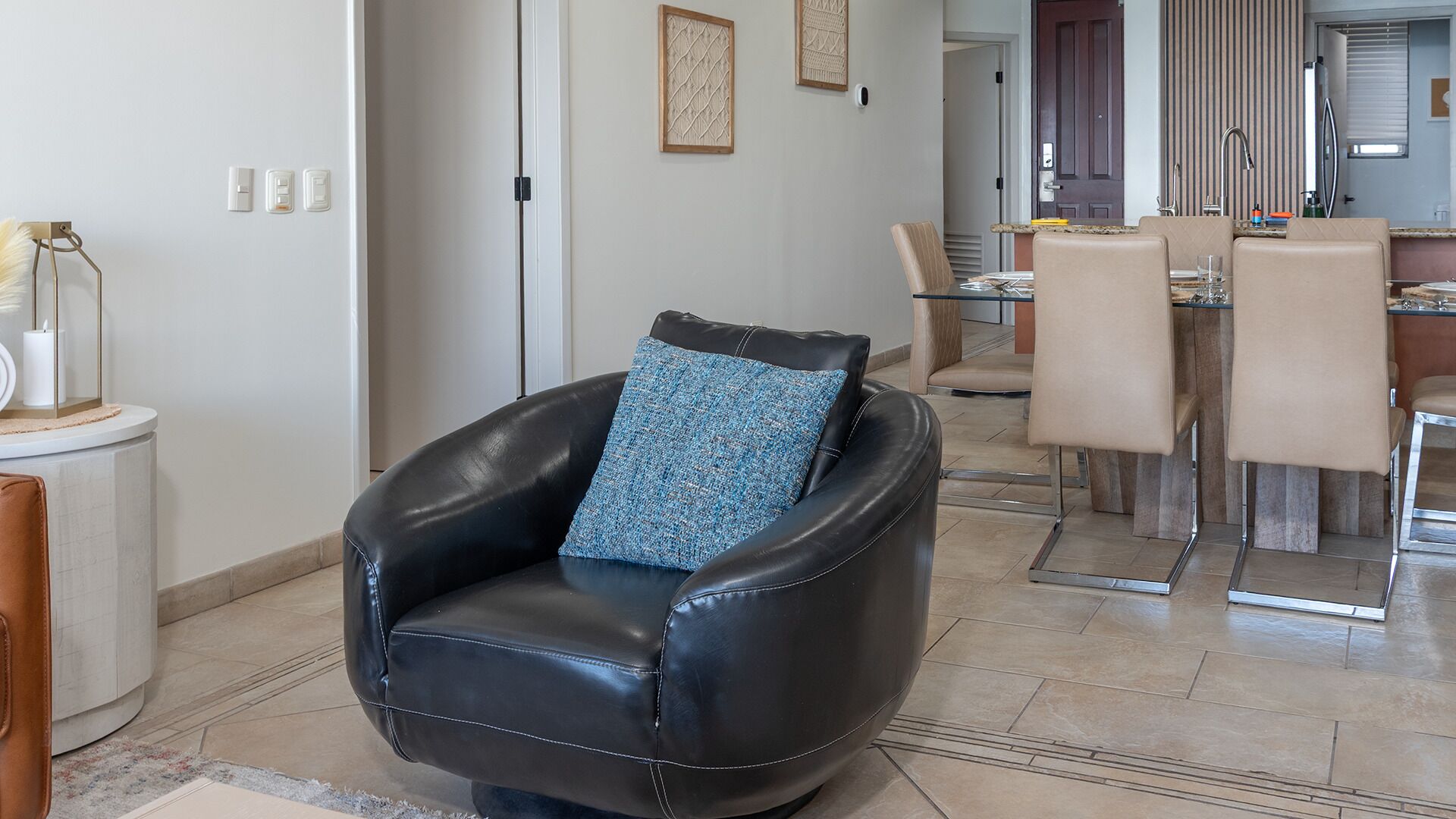 Chalet, plusieurs lits, balcon, vue océan (Las Palomas Resort Cristal 803) | Intérieur