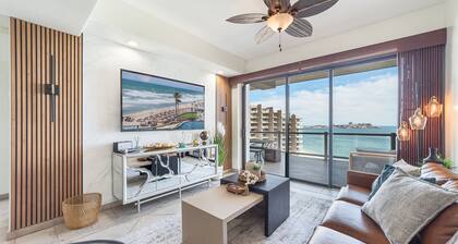 Cristal 803 2 BR 2 BA Condo @ Las Palomas Phase 1