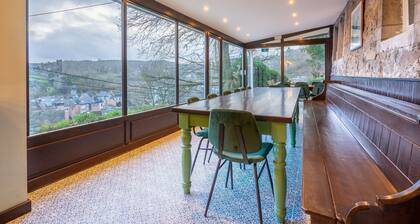 Elegant Castle for 12 Guests