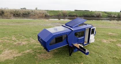 Hermosa vistas a las montanas y parte del lago Bijou Lungern N 1