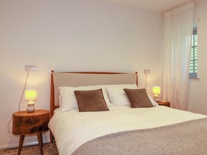 1 chambre, décoration personnalisée, ameublement personnalisé