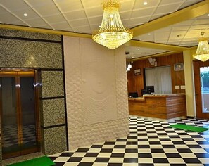 Living room - Collection Office Formerly Mewar Mahal (Udaipur)