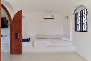 Familie appartement, balkon, uitzicht op stad