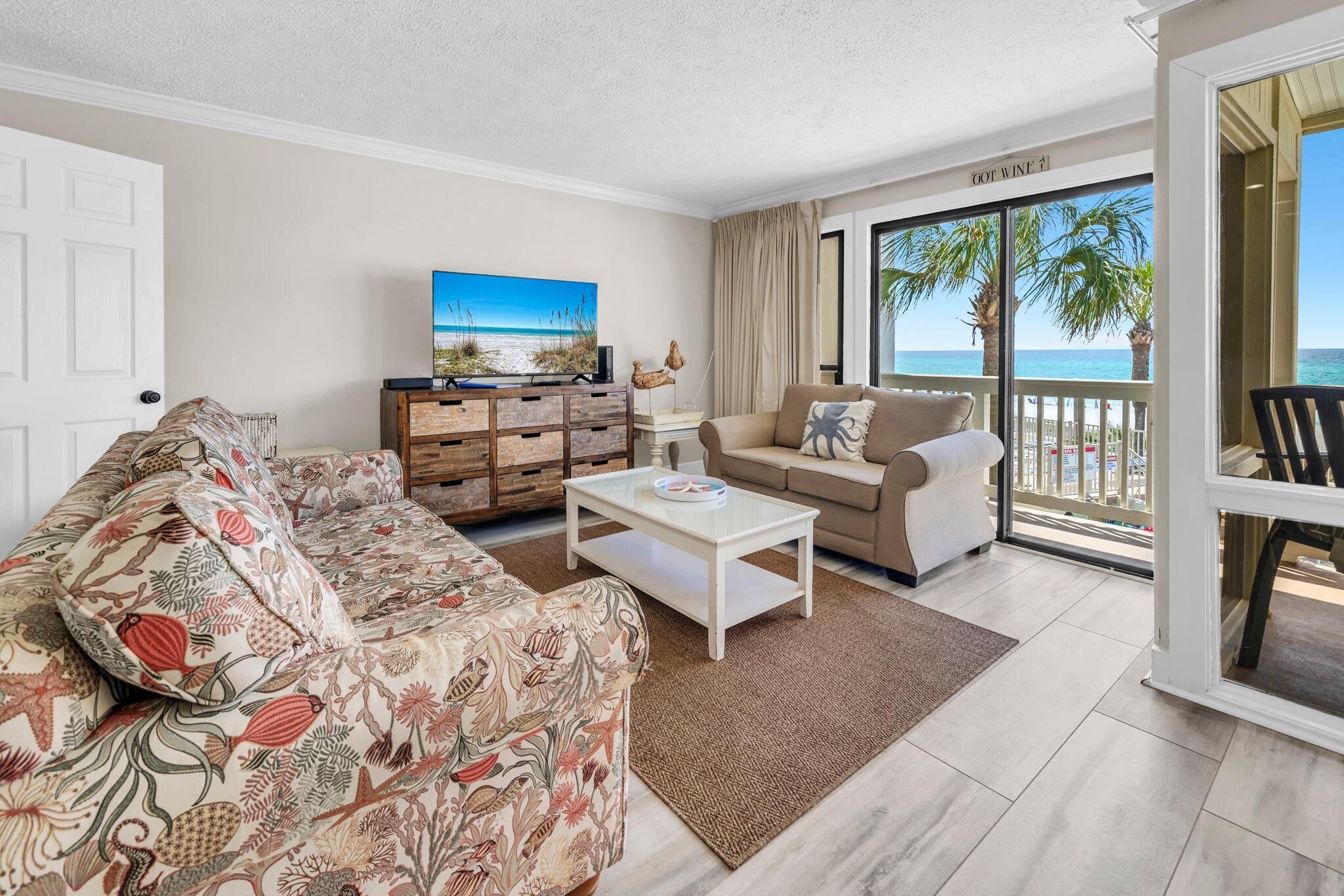 Condo, 1 King Bed with Sofa bed (Latitude 29 #17) | Living area