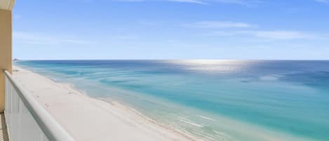 LÀgenhet - flera sÀngar (Majestic Beach Towers 2-1704) | Strand | PÄ stranden
