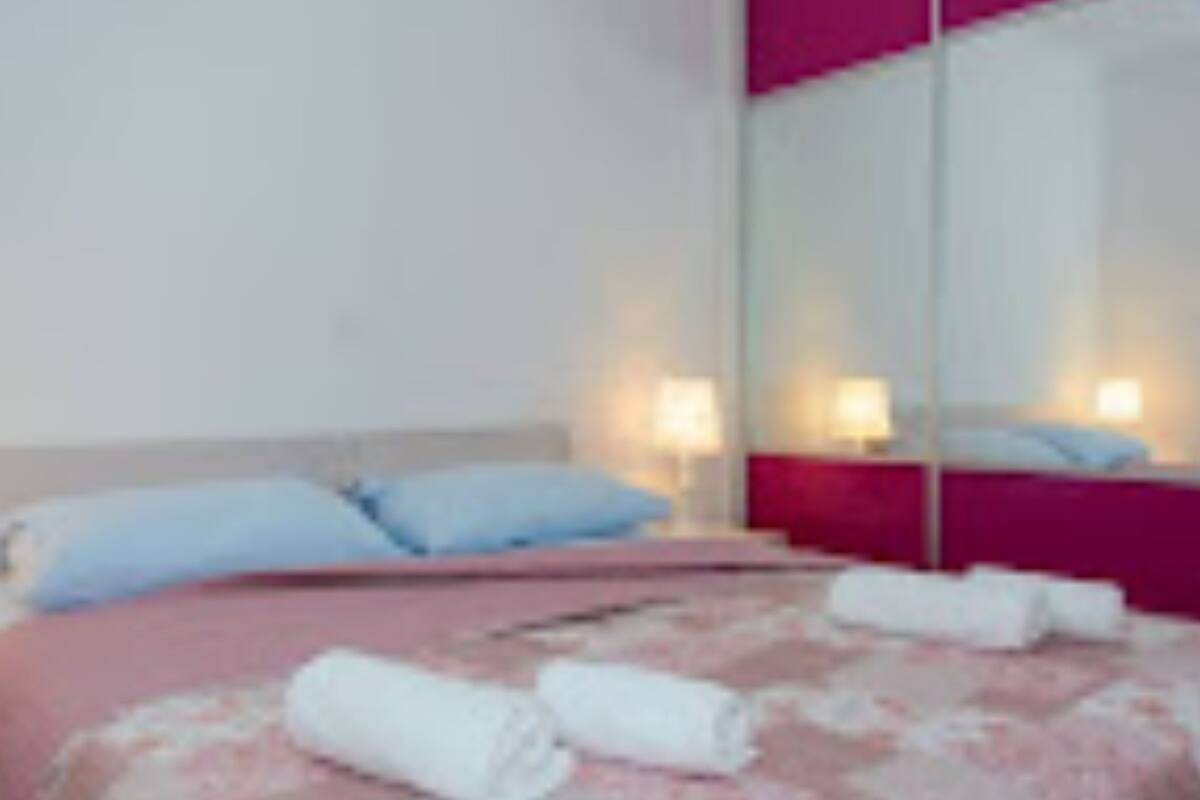 公寓 (Two bedroom apartment with pool)