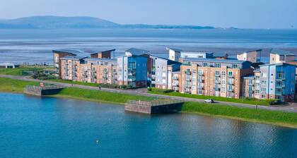 Ocean View - 2 Bedroom Apt - Llanelli