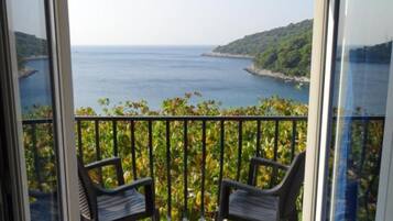 Apartment (One bedroom apartment Romana) | Balcony