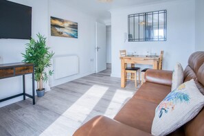 Floor plan - The Crows Nest - 1 Bed Apartment - Swansea Marina (Swansea)