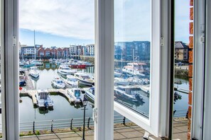 Floor plan - The Crows Nest - 1 Bed Apartment - Swansea Marina (Swansea)
