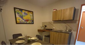 Dining - Beautiful apartment, in the walled city. (Cartagena de Indias)
