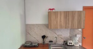 Private kitchen - Beautiful Tourist Apartment Close to the sea (Cartagena de Indias)