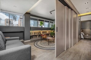 Interior - Top location in Astorga | Steps from Provence (Medellín)