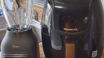 Kaffe og/eller kaffemaskine