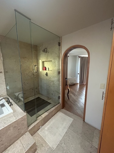 DREAM HOME OCEAN FRONT W/4800 SQ FT IN ENSENADA BAJA!