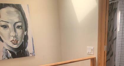 Adorable 1-bedroom upstairs apartment in charming Parker for a relaxing stay!