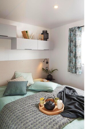 Chalet | 3 bedrooms, individually furnished, bed sheets - Mobile Home Keiheuvel (Balen)