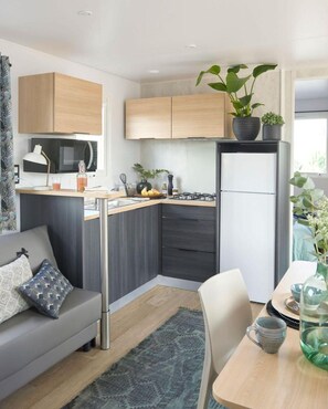 Chalet | Private kitchen - Mobile Home Keiheuvel (Balen)