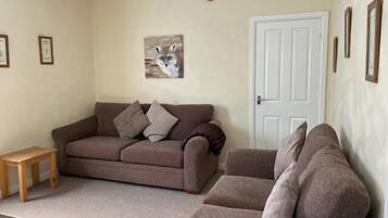 Family Studio Suite | Living area