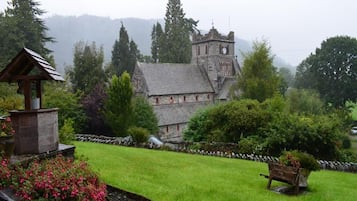 Habitación familiar, vista a la montaña | Áreas de la propiedad