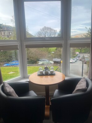 Traditional Twin Room, Ensuite | Garden view