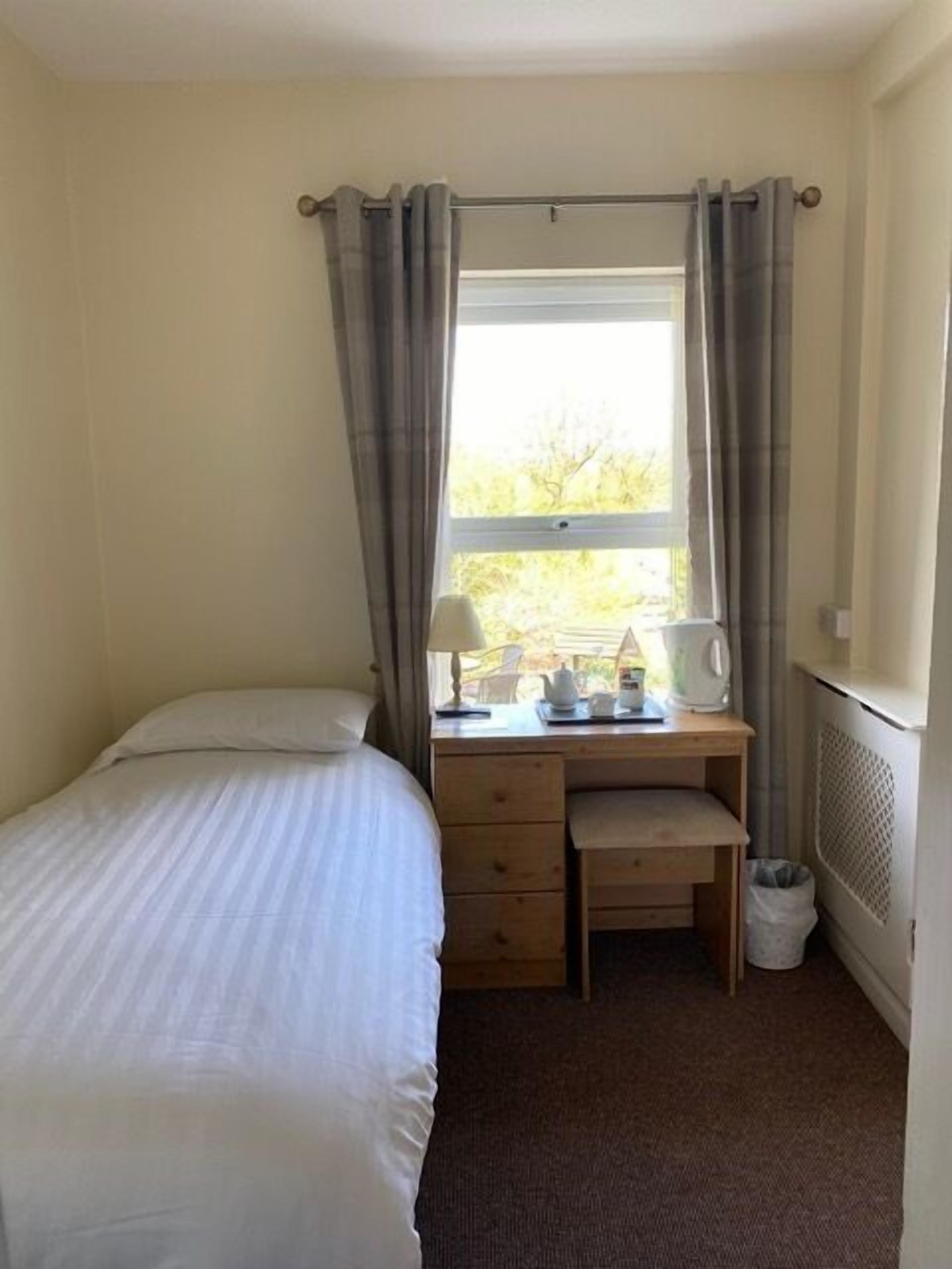 Kamar Single, ensuite