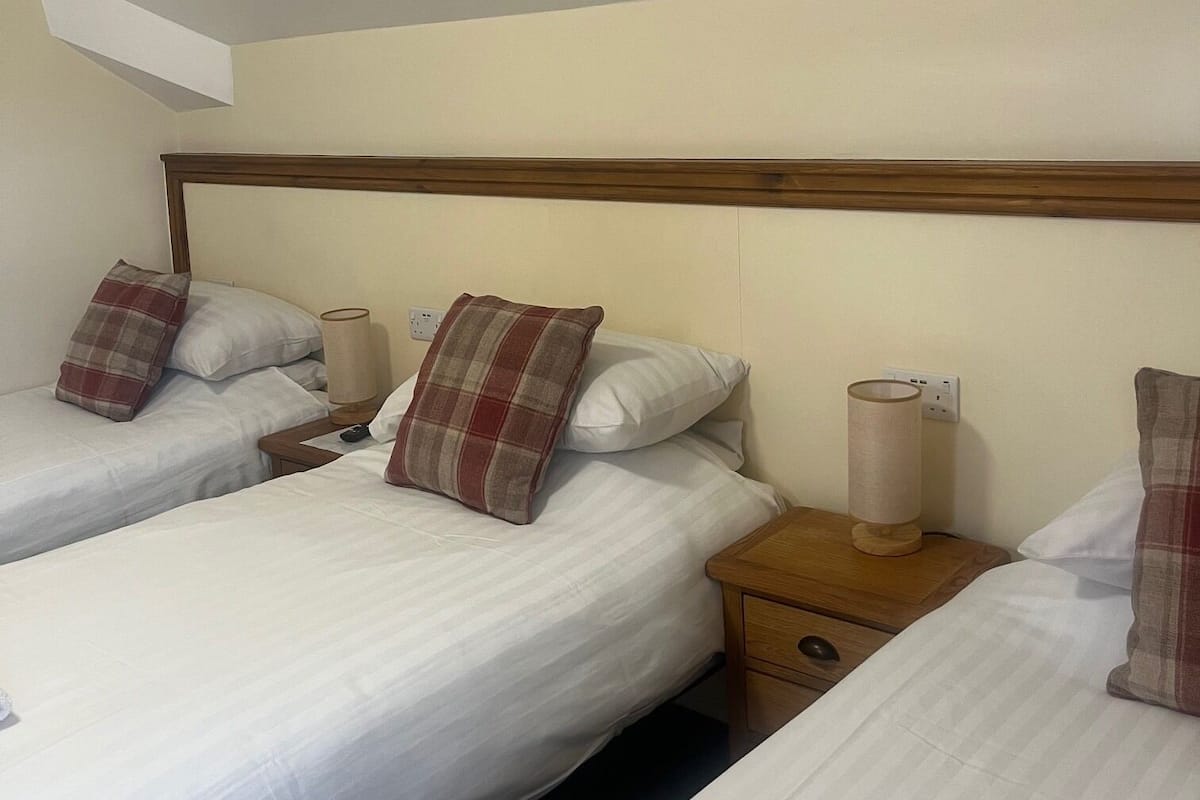 Traditionellt trippelrum - eget badrum