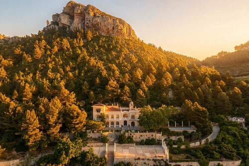 Coup de cœur à Cassis – Château avec vue imprenable, entre mer et vignes