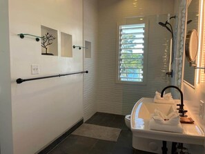 Towels - Blue Pearl 2Br Ocean View (Sandy Bay)