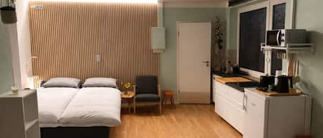 1 makuuhuone, vauvan matkasänky, ilmainen Wi-Fi, vuodevaatteet