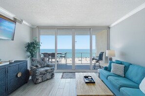 Smart TV - Direct Beachfront condo in Gulf Shores! (Gulf Shores)