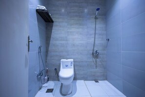 Hair dryer, towels, soap, shampoo - Self Checkin Studio - Olaya 203 (Riyadh)
