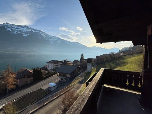 Charming Lakeview Swiss Chalet - Alps Retreat Interlaken awaits you