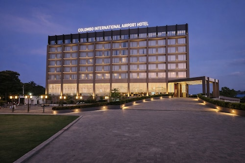 colombo international airport hotel