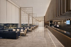 Lobby sitting area - colombo international airport hotel (Katunayake)