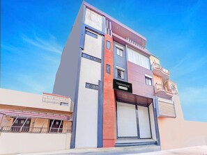 House | Exterior - Deluxehotel Grand Vista (Indore)