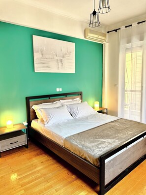 Iron/ironing board, WiFi, bed sheets - S Homes - Cozy Apartment in the Heart of Athens (Athina)