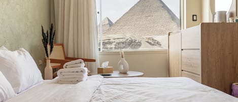 1 bedroom, internet, bed sheets
