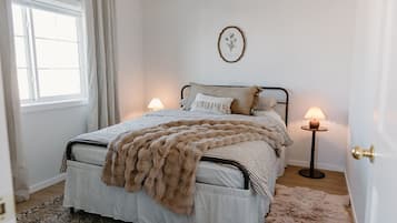 Comfort Loft, 1 Queen Bed with Sofa bed, Non Smoking | Free WiFi