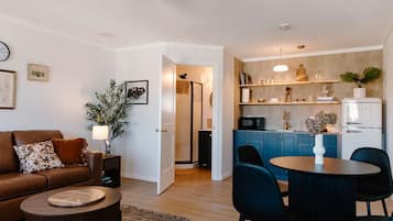 Deluxe Loft, Non Smoking, City View | Living area