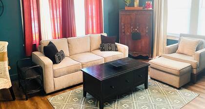 New Listing! Berry's Place - Downtown Montgomery - 2 Blocks from State Capitol!