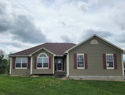 28 Acre Country Escape.  Perfect for UCM Graduation or KC World Cup Fans!