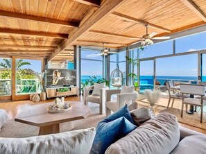 TV, fireplace, offices - Breathtaking Oceanfront Zen Villa | Sunset Cliffs (San Diego)